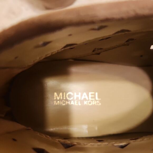 Michael Kors Women's "Uma" Tan Laser Cut Suede Boho Ankle Boots Booties Size 8.5 - Picture 7 of 11